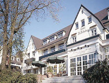 Hotel Bilderberg 354x270 AMEN 71